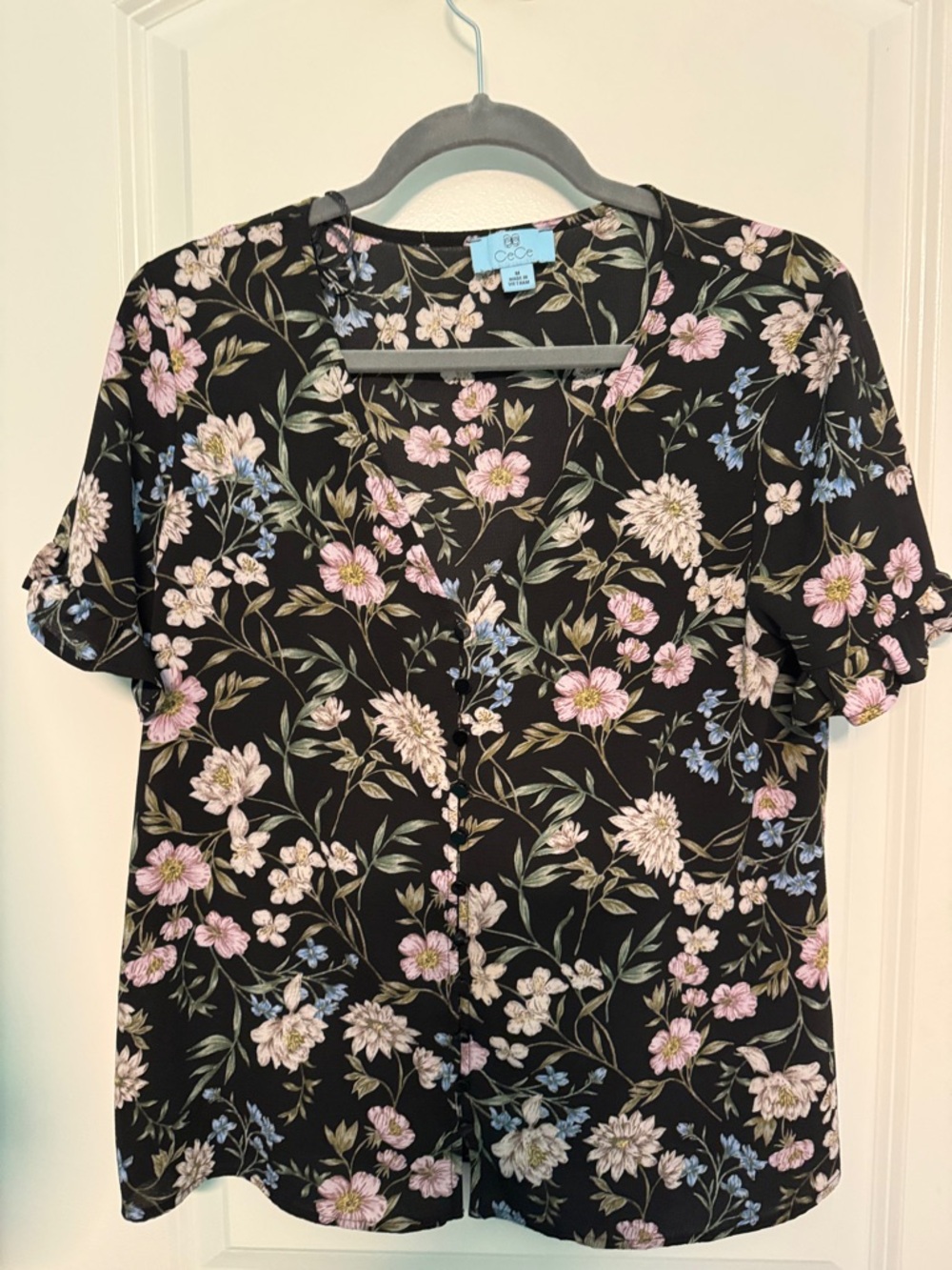 CeCe Black Floral Short-Sleeve Button Front Blouse